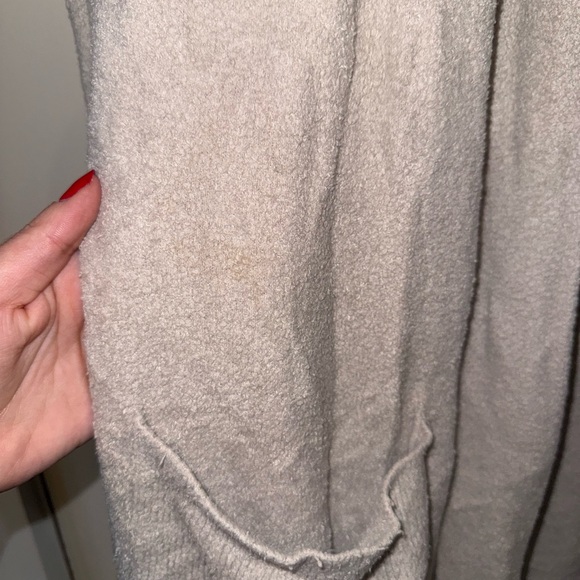 Barefoot Dreams® CozyChic Ultra Lite T™
Long Robe
SILVER, Size Small/Medium - Picture 5 of 5